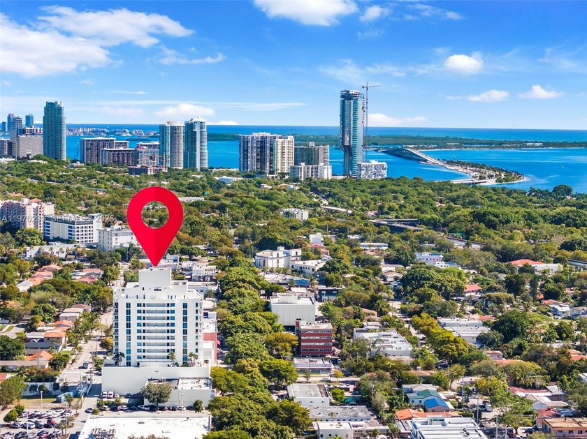 Enjoy sweeping views of Biscayne Bay and the Miami skyline from - Beach Condo for sale in Miami, Florida on Beachhouse.com