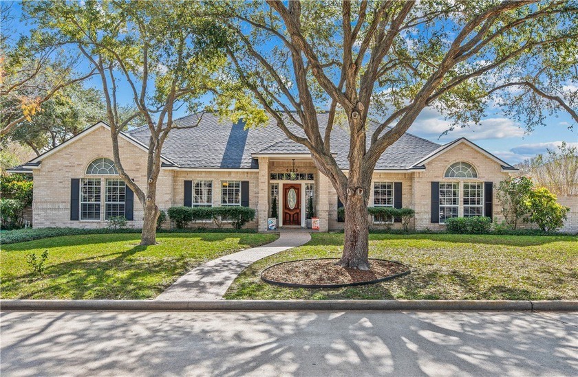 Tucked away in the prestigious Bent Tree community on the - Beach Home for sale in Corpus Christi, Texas on Beachhouse.com