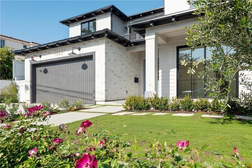 A truly exceptional East Manhattan Beach masterpiece brought to - Beach Home for sale in Manhattan Beach, California on Beachhouse.com