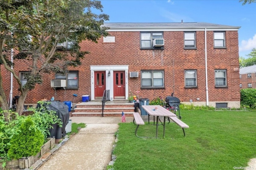 Spacious renovated two-bedroom lower unit set back off the main - Beach Home for sale in Whitestone, New York on Beachhouse.com