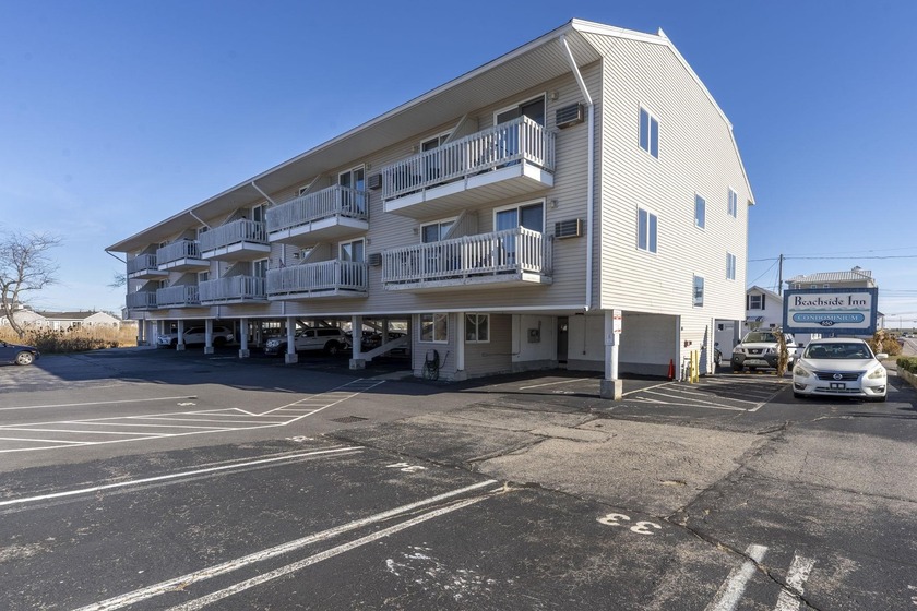 Welcome to your coastal getaway in Hampton, New Hampshire - Beach Condo for sale in Hampton, New Hampshire on Beachhouse.com