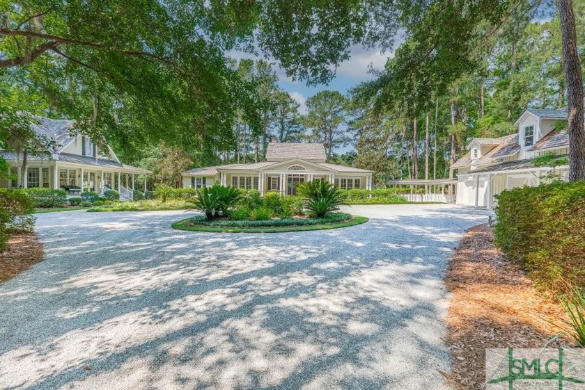 Stunning estate located inside The Ford Field & River Club right - Beach Home for sale in Richmond Hill, Georgia on Beachhouse.com
