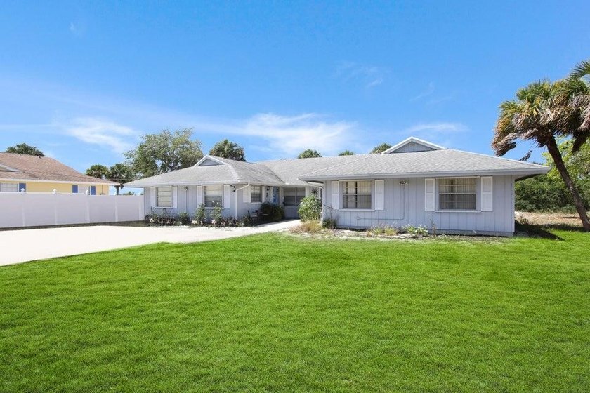 6/4 Duplex Income opportunity minutes from the beach! Unit A 3/2 - Beach Home for sale in Fort Pierce, Florida on Beachhouse.com