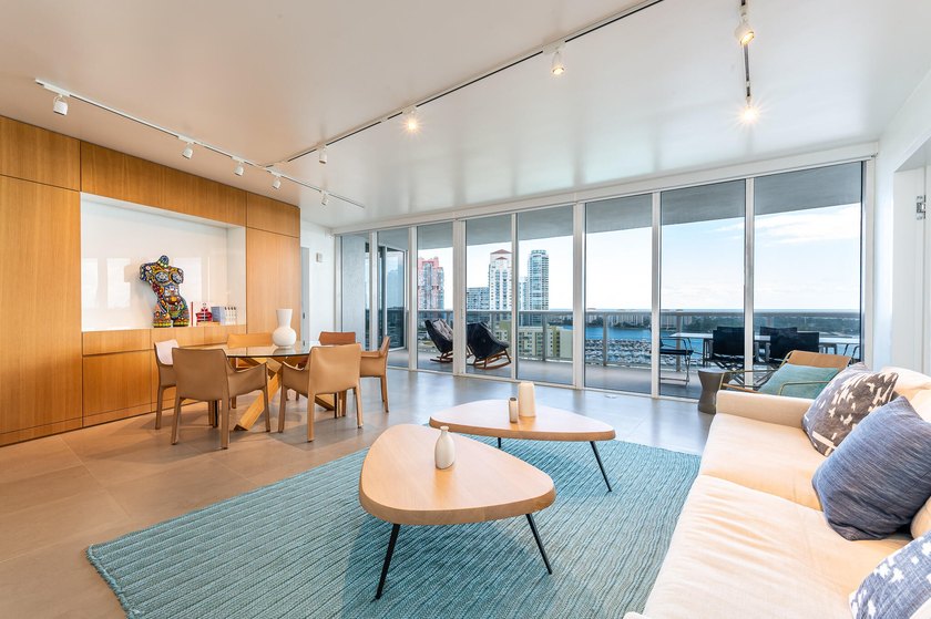 Prime location in Miami Beach, south of Fifth! This luxury - Beach Condo for sale in Miami Beach, Florida on Beachhouse.com