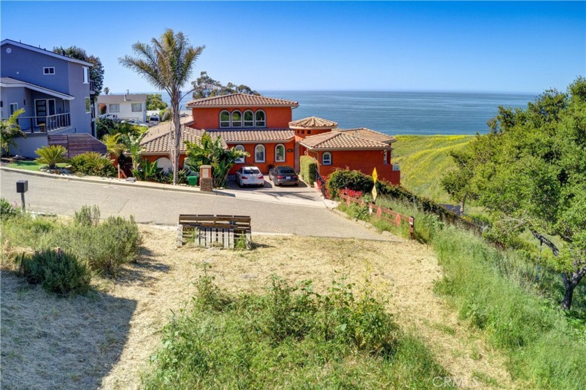Seize the chance to own a premium, expansive 14,262 SF lot in - Beach Lot for sale in Pismo Beach, California on Beachhouse.com