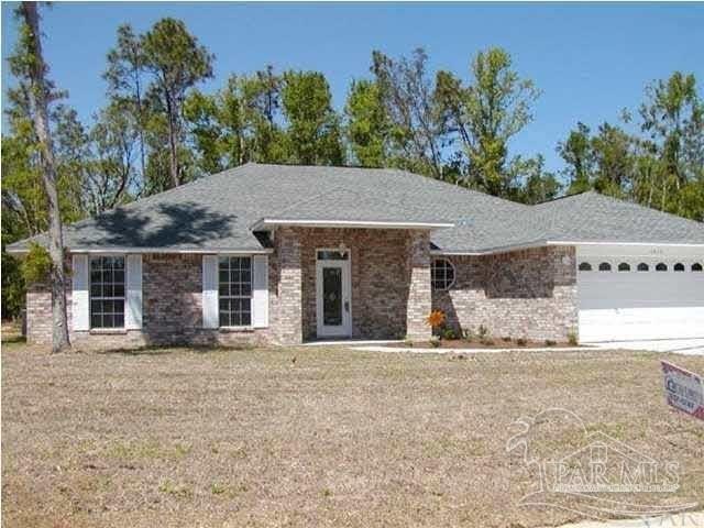 LOOKING TO BUY A HOME UNDER MARKET VALUE??  This 4 bedroom 3 - Beach Home for sale in Milton, Florida on Beachhouse.com