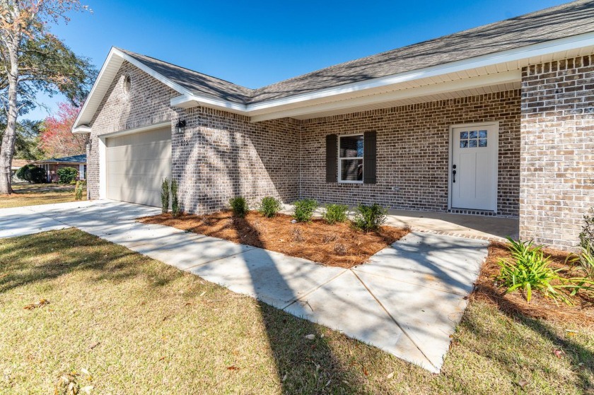 Custom Built Home for this location! Offering 4 Bedrooms to - Beach Home for sale in Fort Walton Beach, Florida on Beachhouse.com