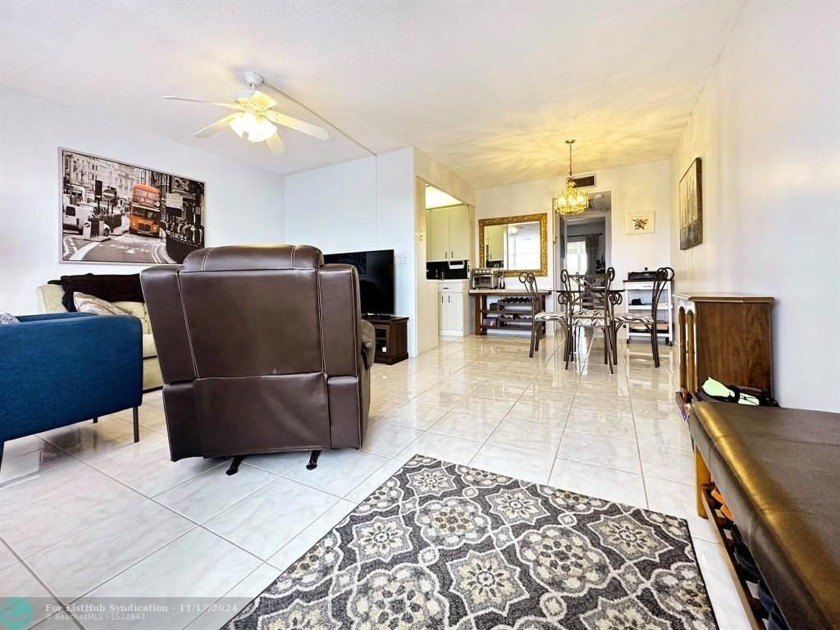 PENTHOUSE WATERVIEW! THIS 1 BED, 1.5 BATH IS PRICED RIGHT & - Beach Condo for sale in Deerfield Beach, Florida on Beachhouse.com