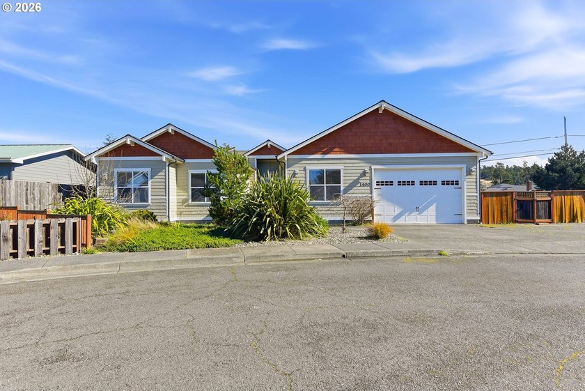 Stop by the Open House this Sunday, March 22 from 2:00 PM - 4:00 - Beach Home for sale in Coos Bay, Oregon on Beachhouse.com