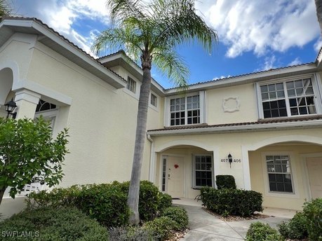 ENJOY SPECTACULAR SUNSETS AND LAKE VIEWS from your Screened - Beach Condo for sale in Fort Myers, Florida on Beachhouse.com