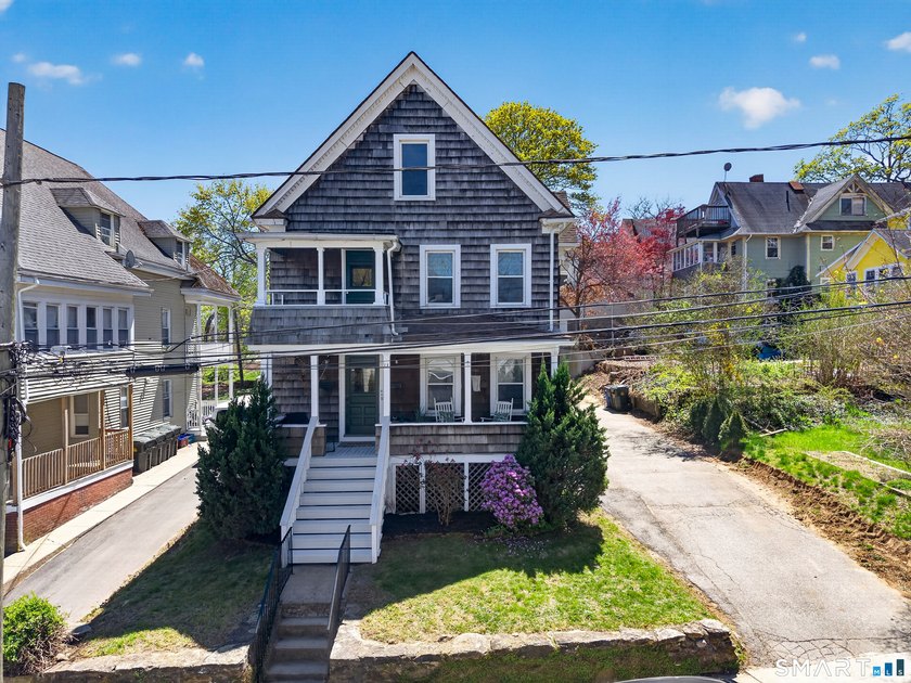 Welcome to 13 Alger St! You won't want to miss out on the - Beach Home for sale in New London, Connecticut on Beachhouse.com