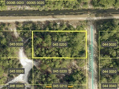 Uncover the ideal setting for your dream home at in Lehigh Acres - Beach Lot for sale in Lehigh Acres, Florida on Beachhouse.com