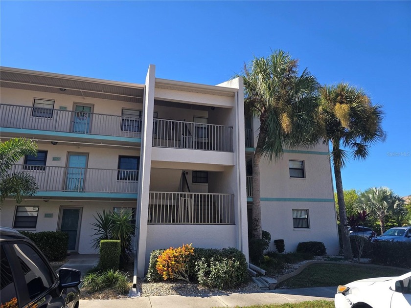 MAJOR PRICE ADJUSTMENT! This rare investor or owner opportunity - Beach Condo for sale in Punta Gorda, Florida on Beachhouse.com