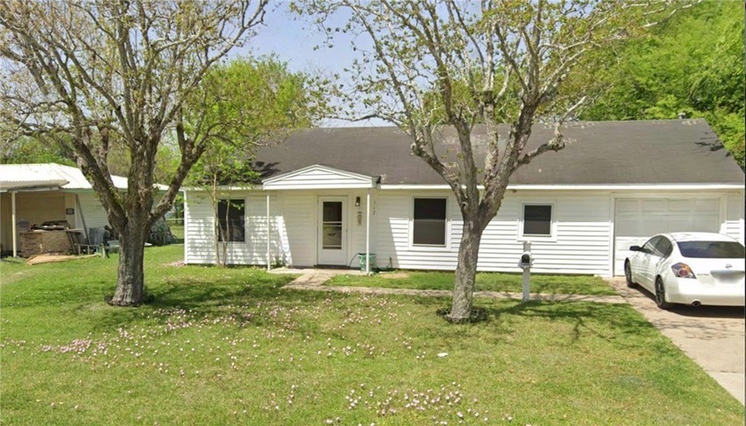 A prime value add investment opportunity in Port Lavaca, TX - Beach Home for sale in Port Lavaca, Texas on Beachhouse.com
