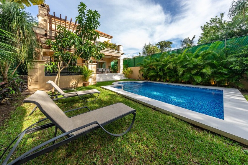 Luxurious home for sale inside one of the safest and most - Beach Home for sale in Playa Del Carmen,  on Beachhouse.com