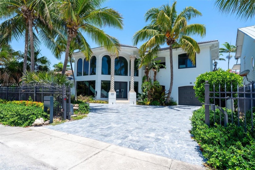 An absolutely Gorgeous chic home located steps away from the - Beach Home for sale in Fort Lauderdale, Florida on Beachhouse.com