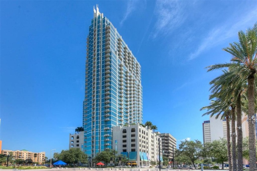 Urban cool minimalist unit now available in the desirable - Beach Condo for sale in Tampa, Florida on Beachhouse.com