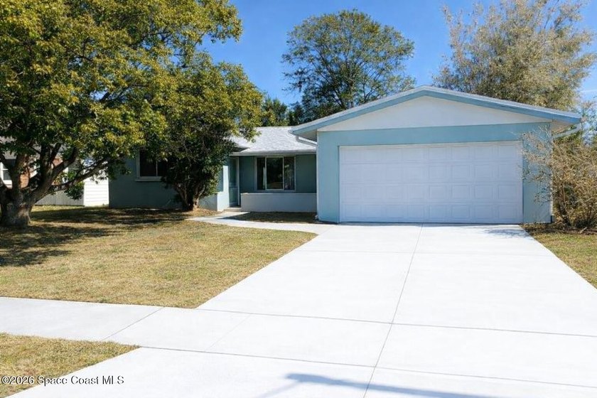NO HOA, centrally located, closed to schools, shopping, dining - Beach Home for sale in Rockledge, Florida on Beachhouse.com