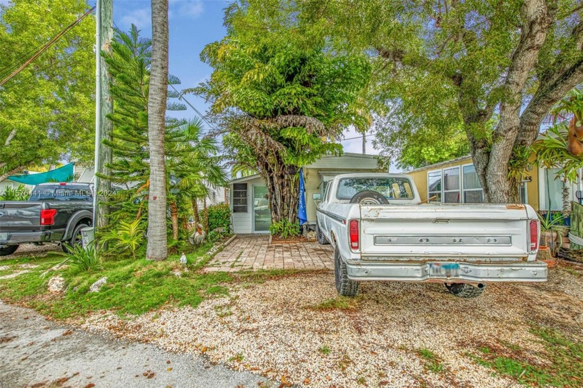 This is a 55 and over mobile home located in Key Largo, Florida - Beach Home for sale in Key Largo, Florida on Beachhouse.com