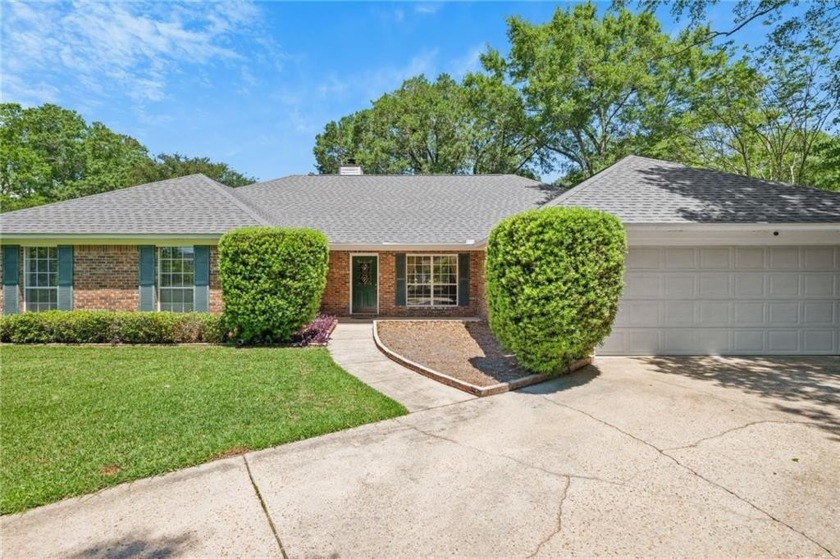 Back the boat up in the yard now! Meticulously kept, one owner - Beach Home for sale in Mobile, Alabama on Beachhouse.com