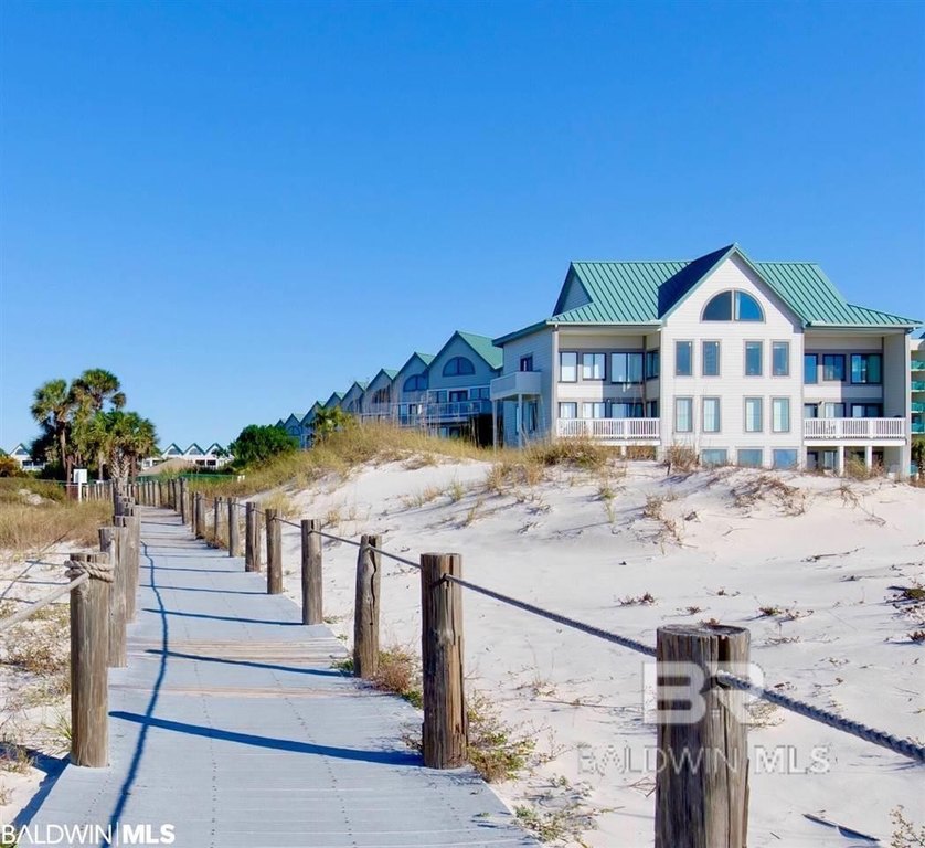 FANTASTIC DEAL!! LOWEST-PRICED 2/2 IN THE BUILDING!!! $3000 - Beach Home for sale in Gulf Shores, Alabama on Beachhouse.com