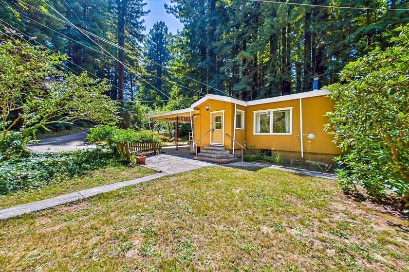 Clean one-story 2795 sq ft. duplex in a beautiful country - Beach Home for sale in Eureka, California on Beachhouse.com