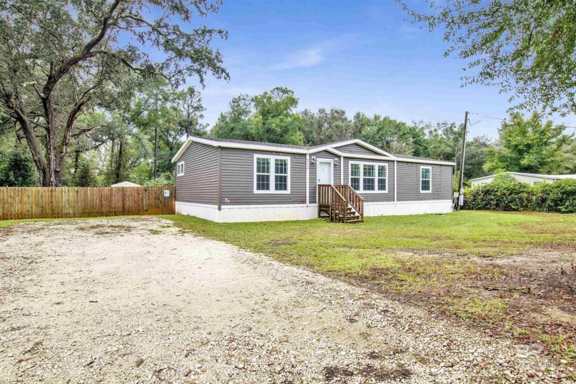 Newer home with Privacy in the town of Lillian close to the boat - Beach Home for sale in Lillian, Alabama on Beachhouse.com