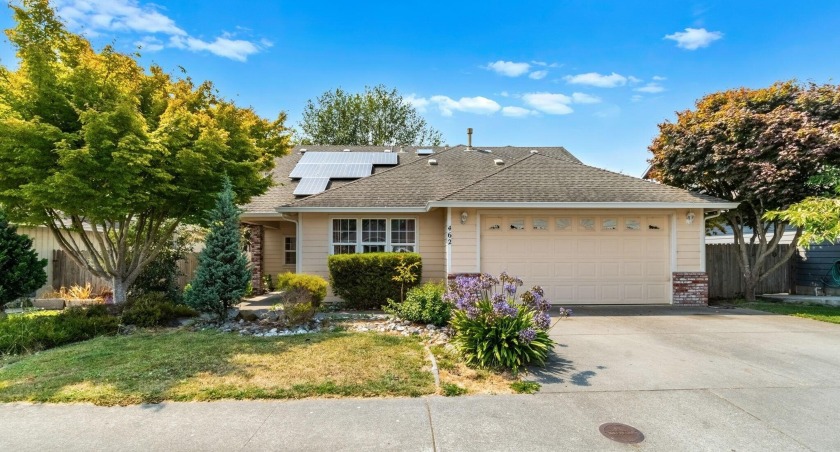 Welcome to this impressive Mckenny built home in the highly - Beach Home for sale in Fortuna, California on Beachhouse.com