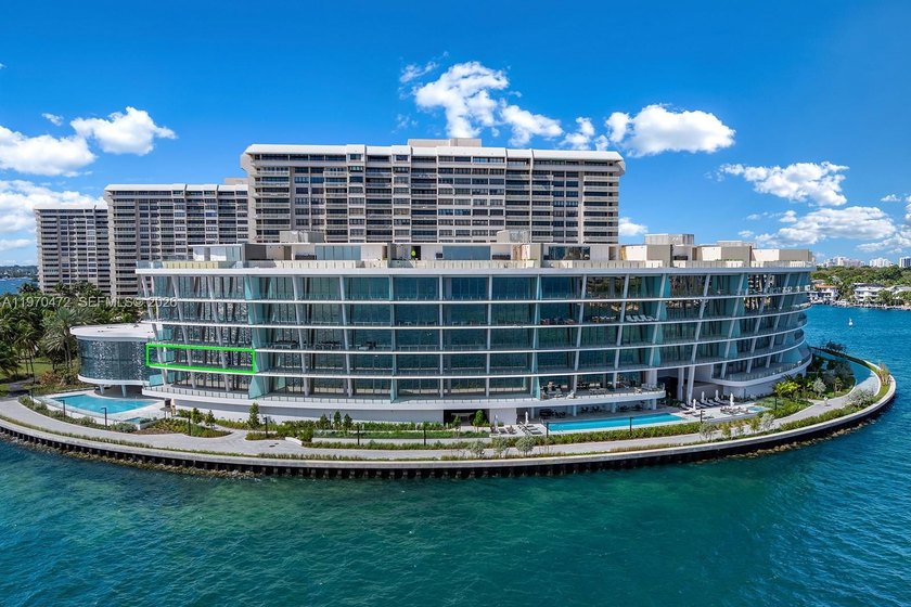 An exceptional waterfront residence at Vita at Grove Isle, by - Beach Condo for sale in Coconut Grove, Florida on Beachhouse.com
