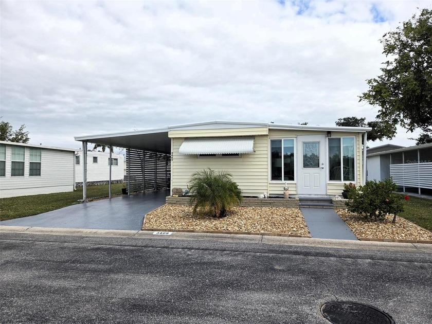 Welcome to Oakwood Manor!
Discover this beautiful 55+ - Beach Home for sale in Sarasota, Florida on Beachhouse.com