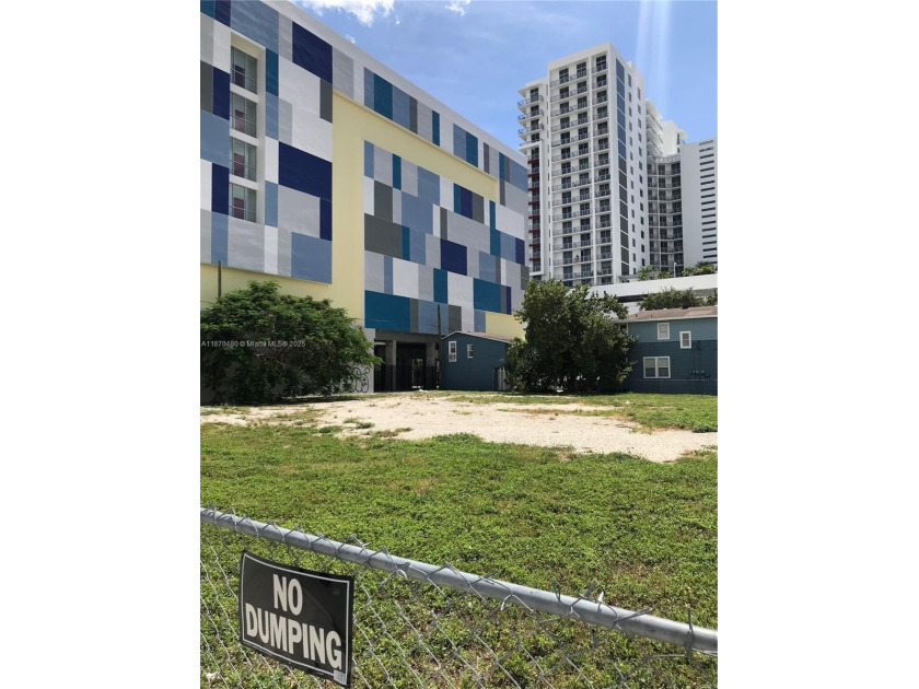 Perfect corner lot located in the center of viral retail, arts - Beach Lot for sale in Miami, Florida on Beachhouse.com