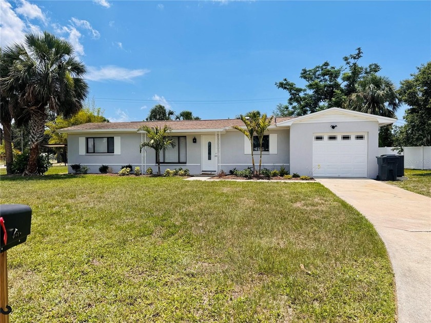Welcome to your dream home in the heart of apollo beach! This - Beach Home for sale in Apollo Beach, Florida on Beachhouse.com
