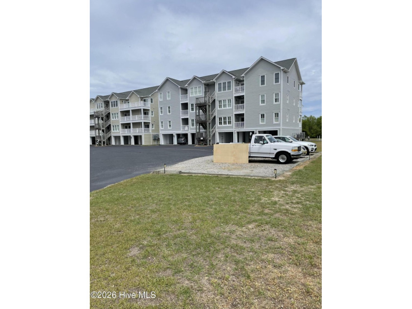 This Fantastic 2nd level Condo offers it all. Theres a elevator - Beach Condo for sale in Edenton, North Carolina on Beachhouse.com
