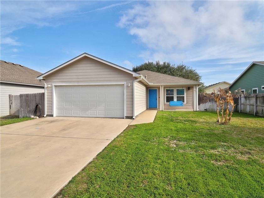 Take a look at this super cute and very well-maintained home - Beach Home for sale in Aransas Pass, Texas on Beachhouse.com