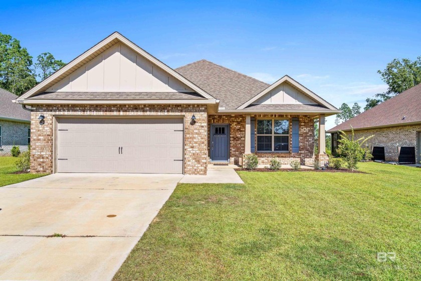 Gorgeous gold fortified home in the Glenlakes golf course - Beach Home for sale in Foley, Alabama on Beachhouse.com