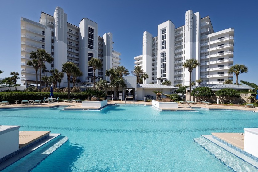 Nestled in the heart of Destin, Harbor Landing offers an - Beach Condo for sale in Destin, Florida on Beachhouse.com