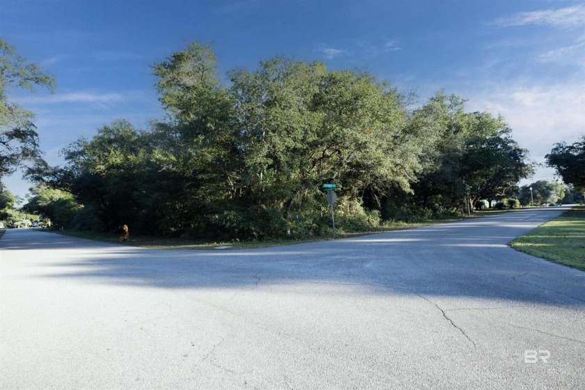 Prime location for this fabulous lot on the corner of Forestwood - Beach Lot for sale in Gulf Shores, Alabama on Beachhouse.com