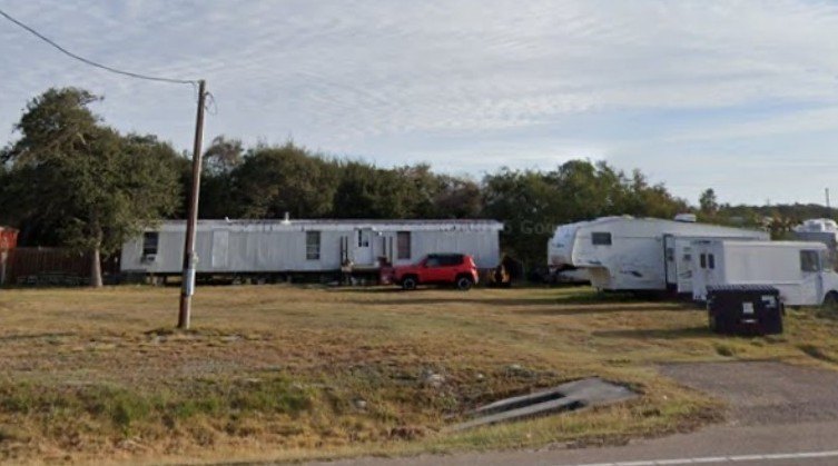Opportunity awaits on this oversized half acre, 110' x 191' lot - Beach Home for sale in Rockport, Texas on Beachhouse.com