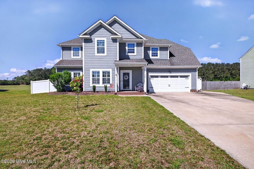 This beautifully maintained 4-bedroom 2 story home in Rosewood - Beach Home for sale in Moyock, North Carolina on Beachhouse.com