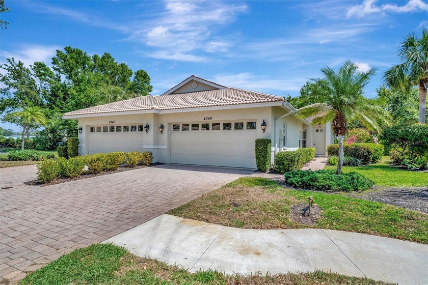 Under contract-accepting backup offers. Freshly Updated Villa - Beach Home for sale in Venice, Florida on Beachhouse.com
