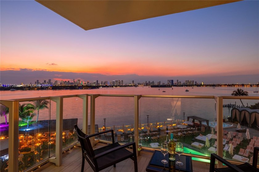 Income-producing flexibility meets iconic bayfront living - Beach Condo for sale in Miami Beach, Florida on Beachhouse.com