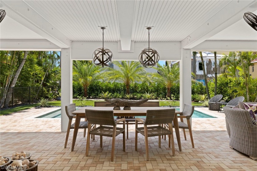 Inspired by the cottages of old Captiva, Seaduced captures the - Beach Home for sale in Captiva, Florida on Beachhouse.com