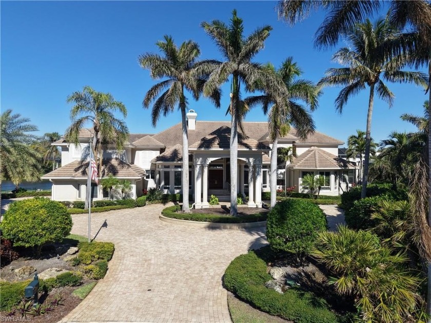 Welcome to Paradise! Situated in Bonita Bay in a prime area of - Beach Home for sale in Bonita Springs, Florida on Beachhouse.com