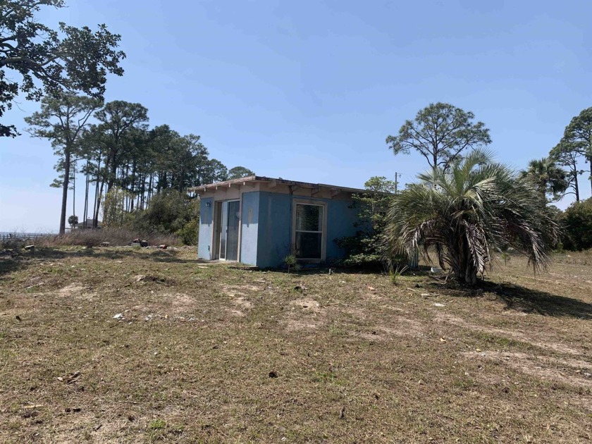 WOW: Rare GULF-FRONT LOT / BANK SALE!!  Large Carrabelle private - Beach Lot for sale in Carabelle, Florida on Beachhouse.com