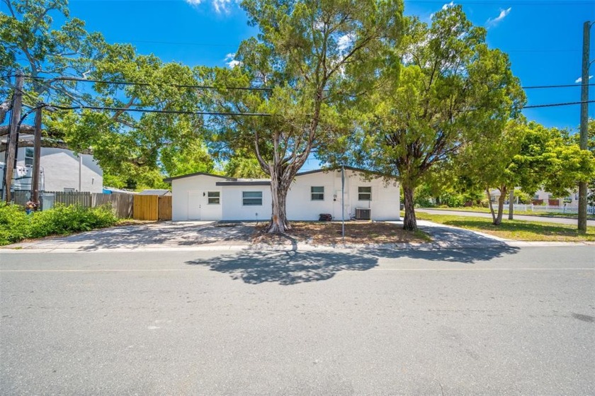 Stunningly renovated 3Beds / 2Bath corner lot home, located in - Beach Home for sale in St. Petersburg, Florida on Beachhouse.com