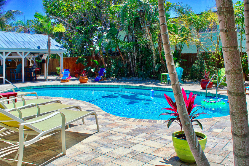 Coconut Grove Beach Resort, 10 Bedrooms, 8 Baths, Sleeps - Beach Vacation Rentals in Clearwater Beach, Florida on Beachhouse.com