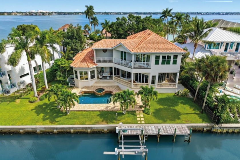 Custom-built elevated home by Voigt Brothers, completed in 2006 - Beach Home for sale in Sarasota, Florida on Beachhouse.com
