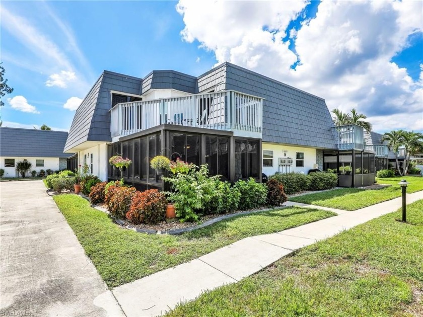 Welcome to this beautifully maintained end-unit two story - Beach Home for sale in Fort Myers, Florida on Beachhouse.com