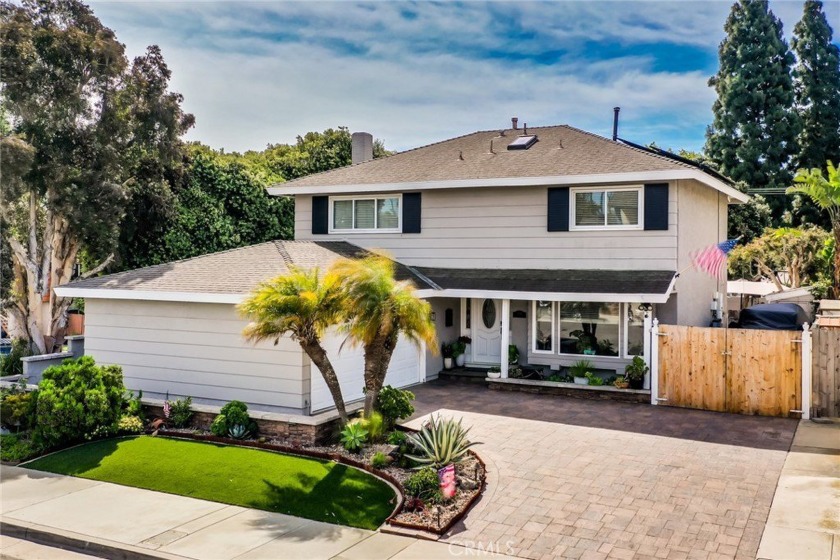 Carpe Diem is definitely the proper term for this home! You will - Beach Home for sale in Huntington Beach, California on Beachhouse.com