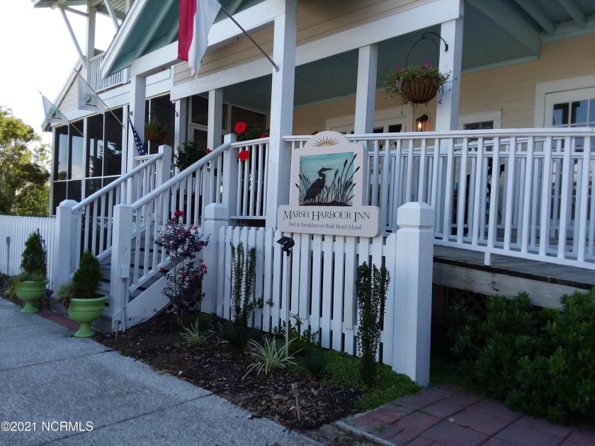 Experience A Different Lifestyle where everything slows down - Beach Home for sale in Bald Head Island, North Carolina on Beachhouse.com